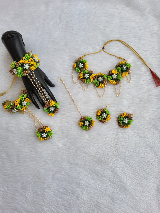 Multicolor Stunning Artificial Floral Jewelry Set