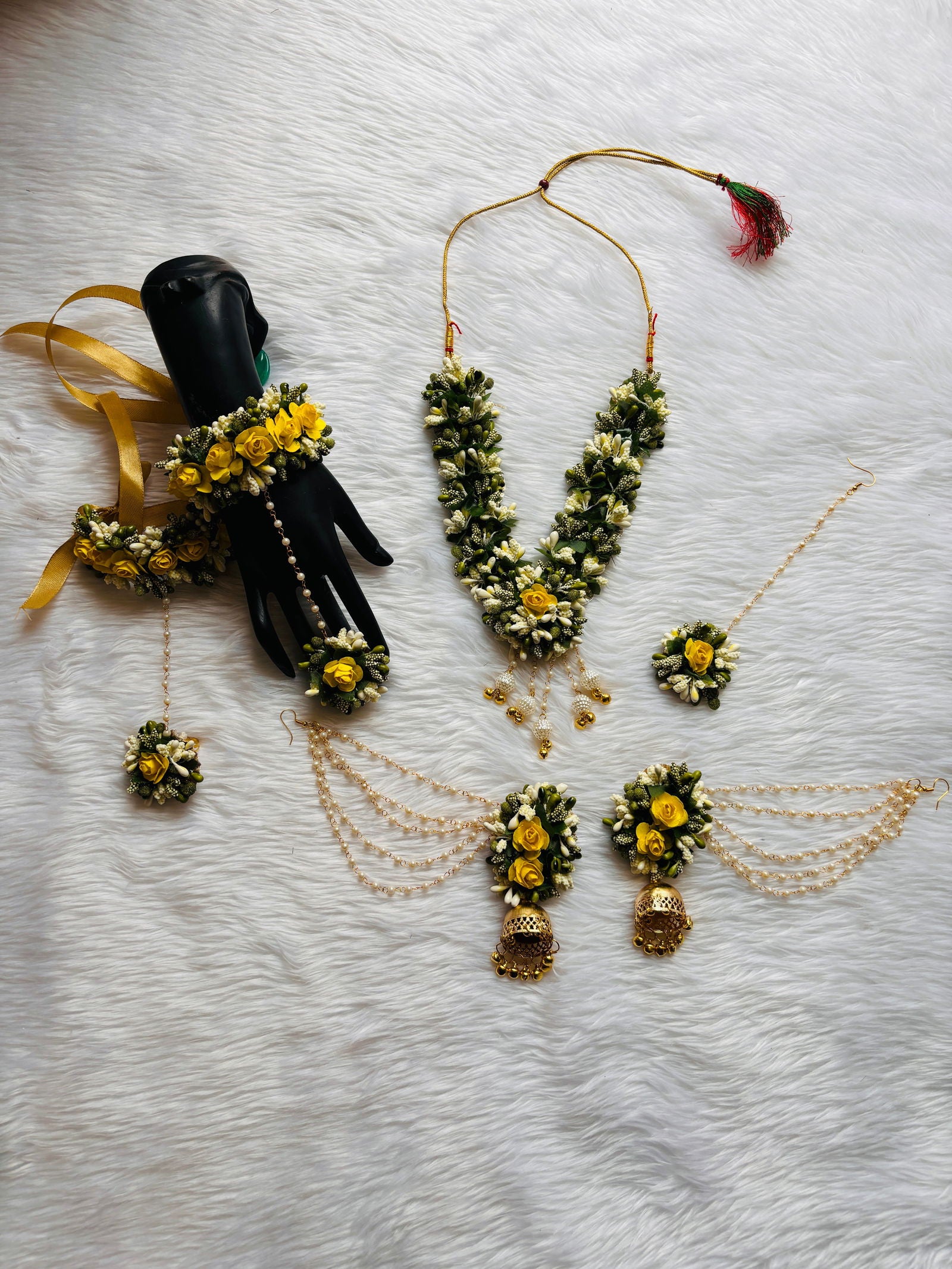 Beautiful set for haldi or mehandi - Saubhagyavati.in