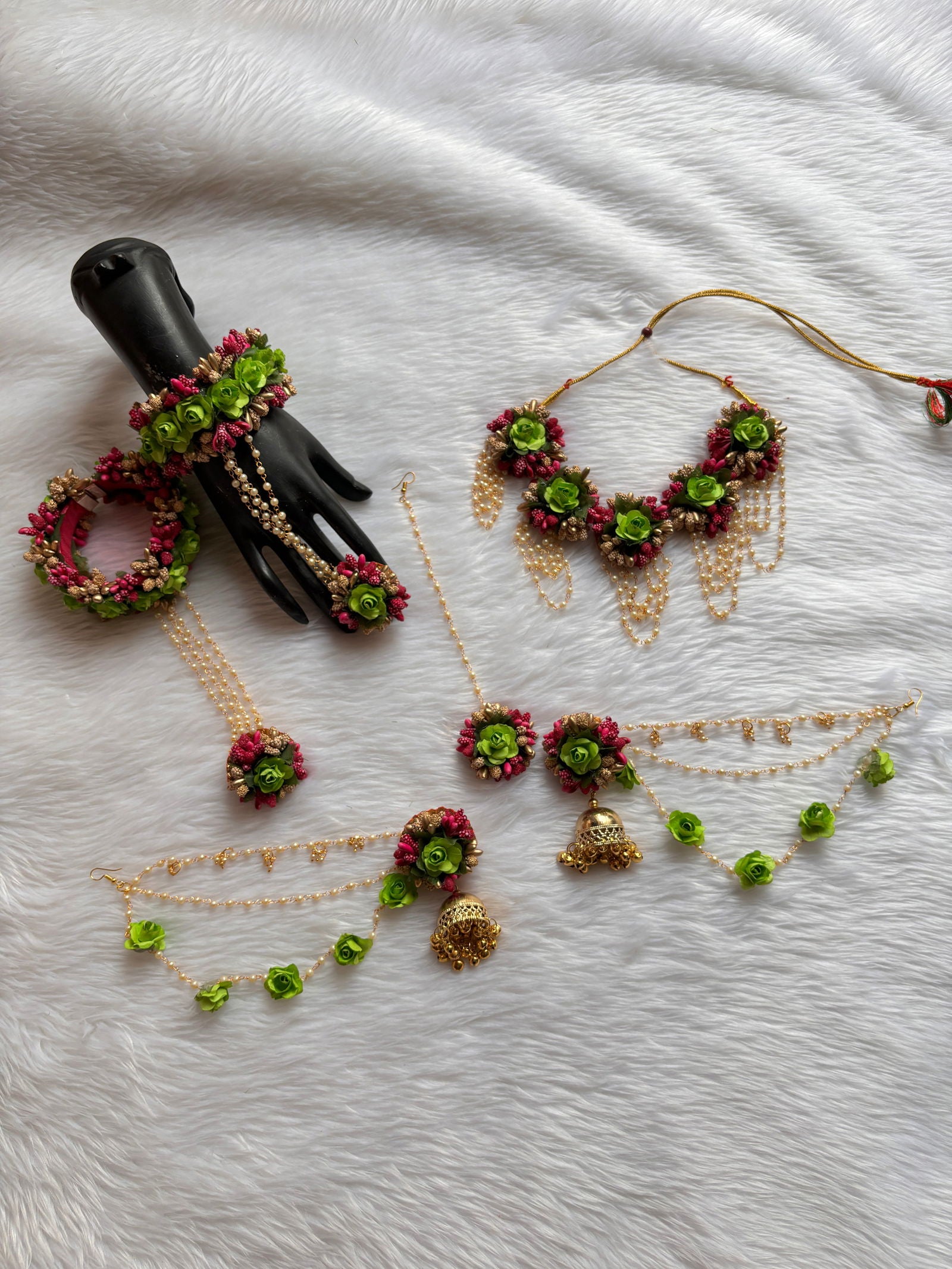 Green or red delicate flowers jewellery for mehandi or baby flowers - Saubhagyavati.in