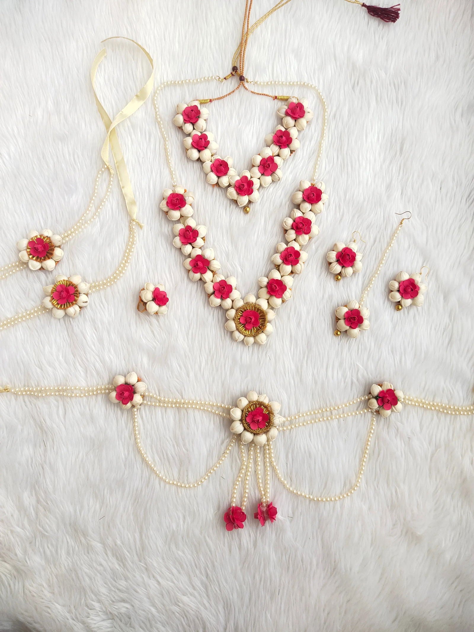 Mogra kalee Baby Shower Flower Jewellery - Saubhagyavati.in