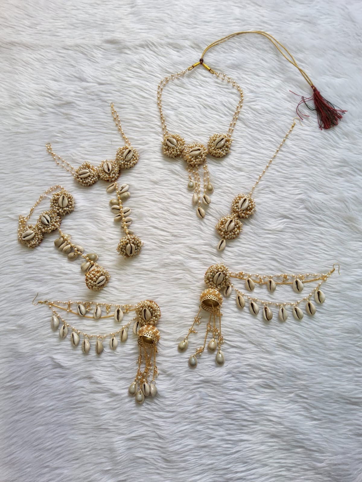 Elegant Cowrie Shell Pearl Bridal Jewellery Set for Haldi