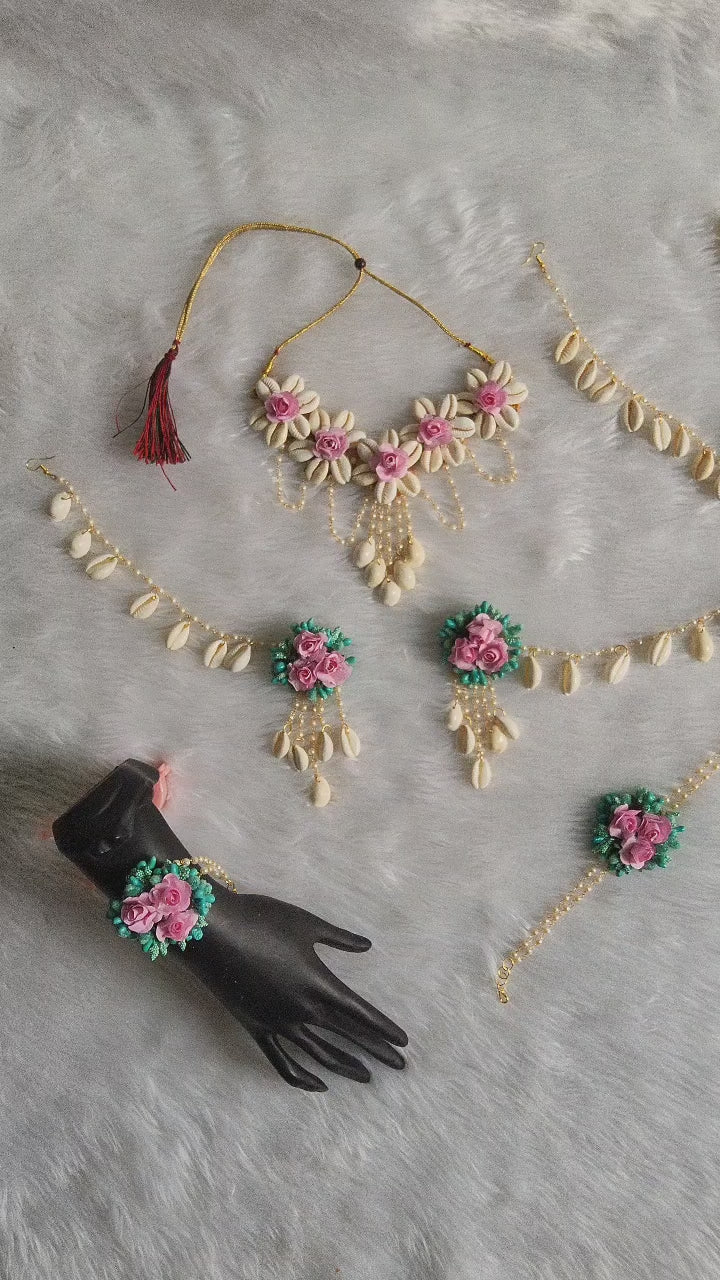 Pink Flower Shells Jewellery Set For Brides