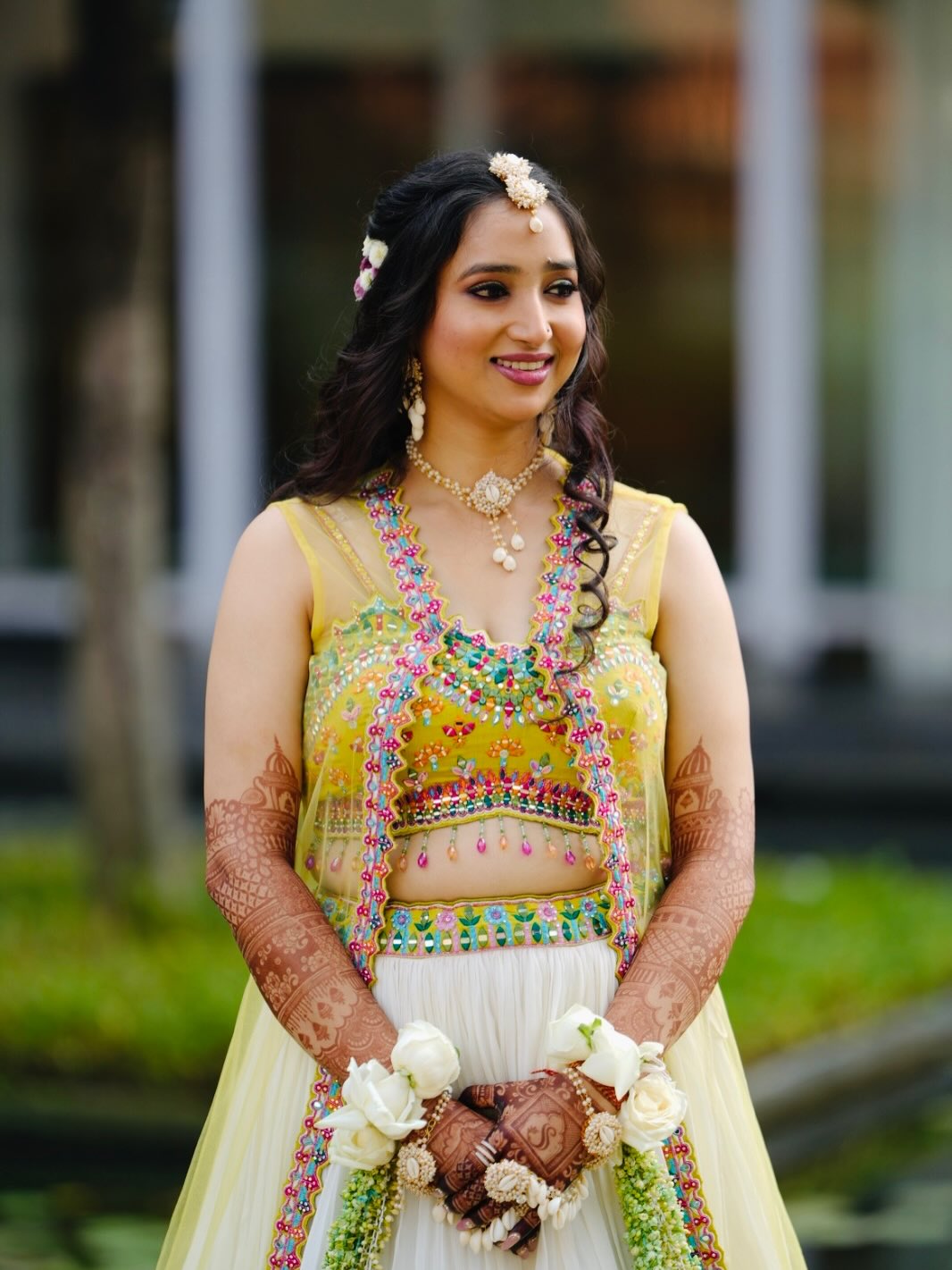Traditional Shell and Pearl Bridal Jewelry Set
