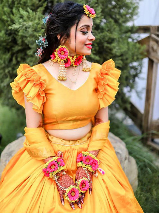 Beautiful and stunning sun flower jewellery set for your mehandi and haldi - Saubhagyavati.in