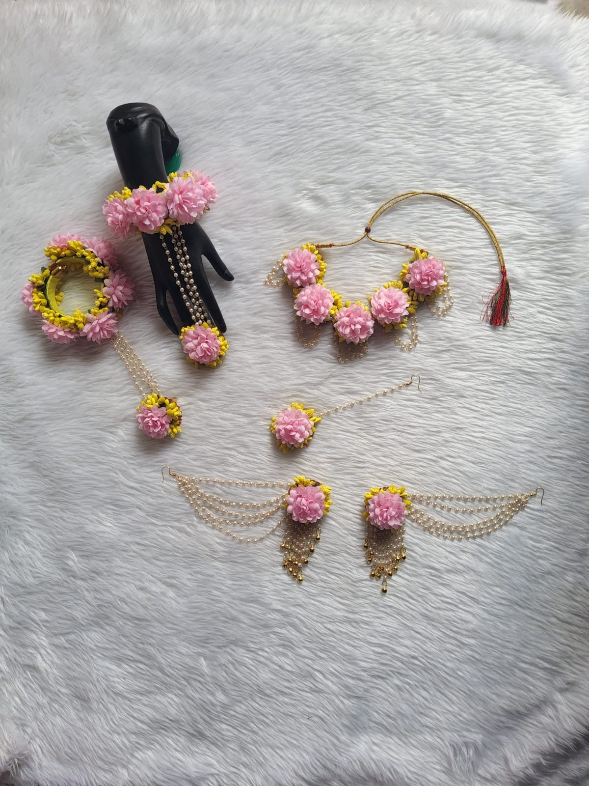 Yellow and baby pink stunning jewellery for haldi