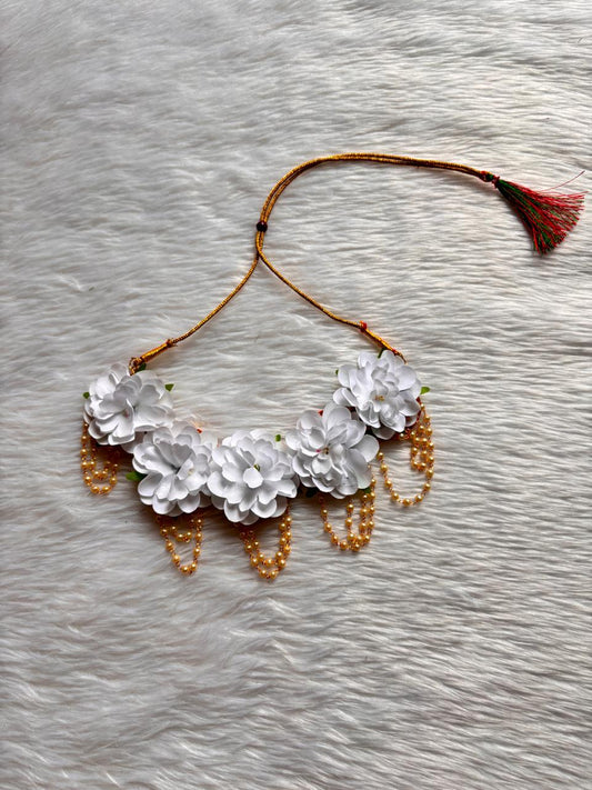 White haldi flower jewellery set for bride
