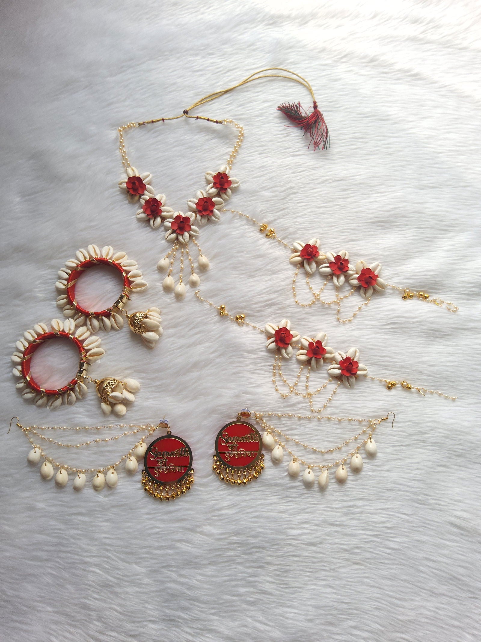 Red Floral Shell Jewellery set with Customised Dulhaniya Earrings - Saubhagyavati.in