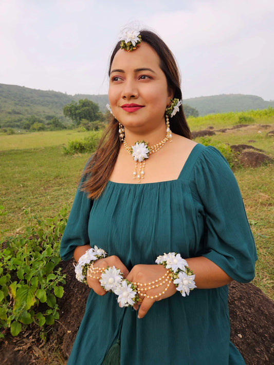 Pearly Perfection White Floral Jewelry Set for Haldi & Mehndi