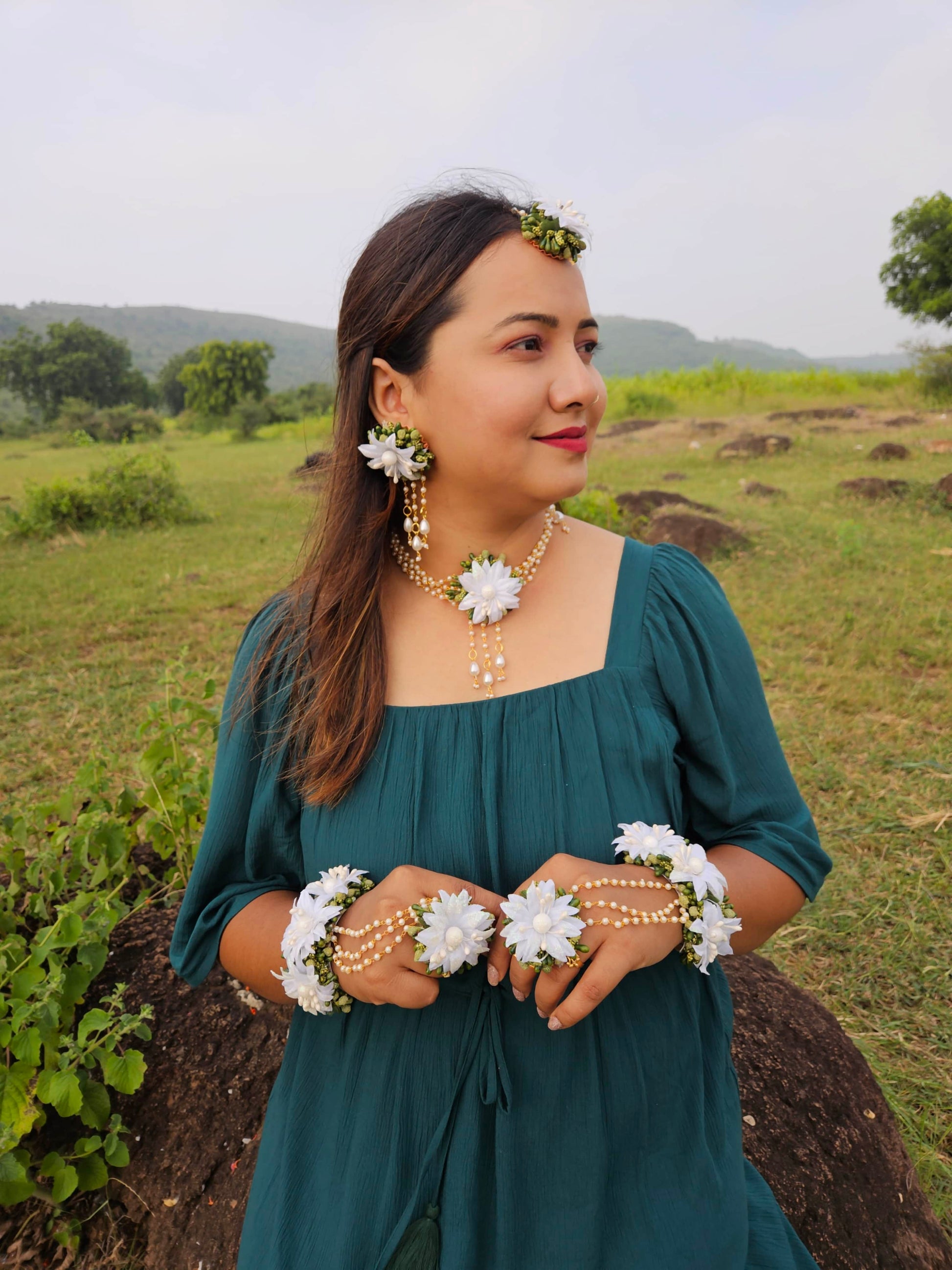 Pearly Perfection White Floral Jewelry Set for Haldi & Mehndi